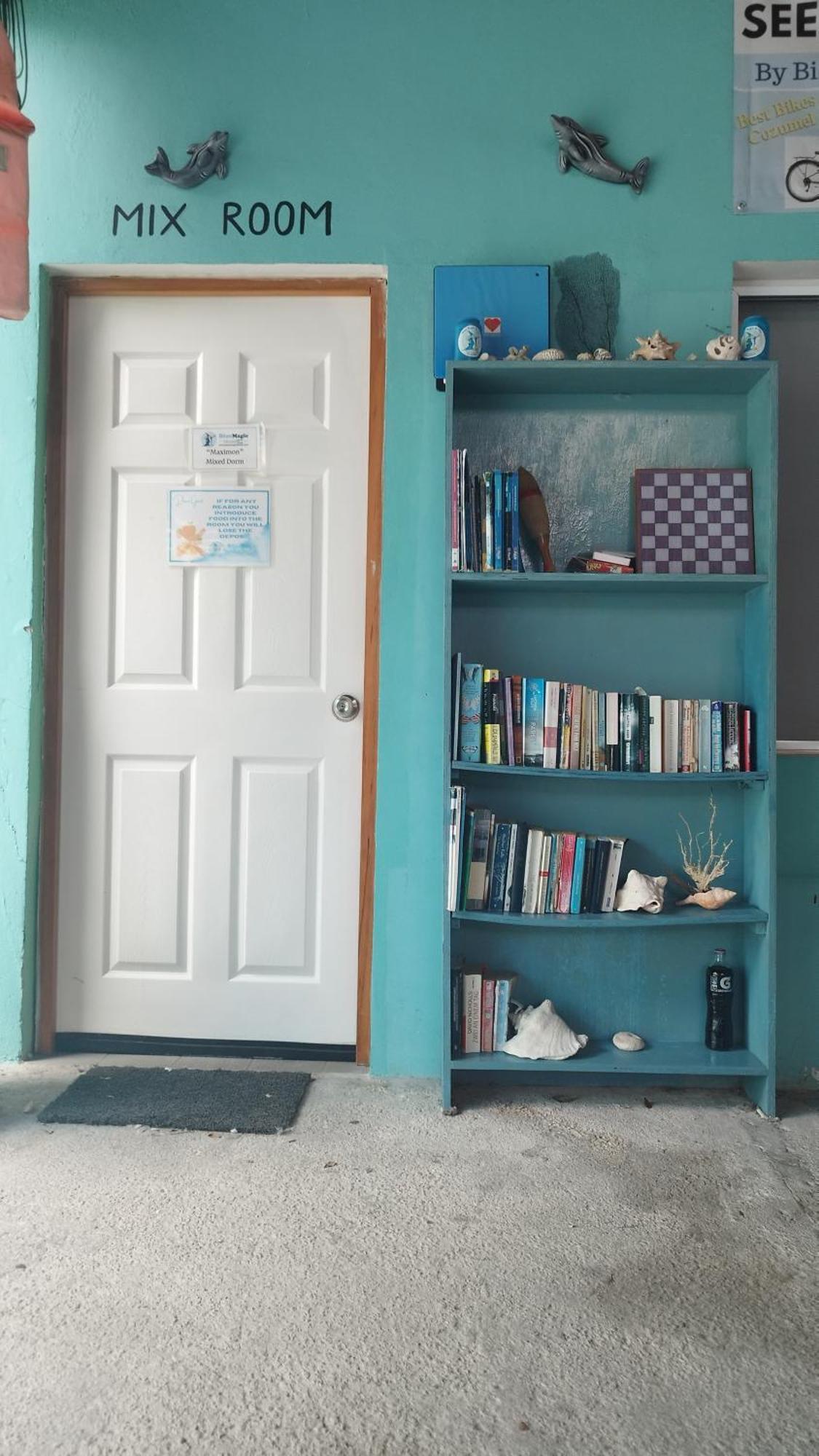 Hostal Blue Magic